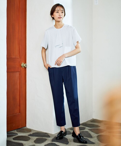 J.PRESS(ジェイプレス)の「【洗える】マイクロタイプライターストレッチ テーパード パンツ(その他パンツ・レディース・ベージュ系/ネイビー系/スモーキーグリーン系/オレンジ系・T17/T15/T13)」の8枚目の写真