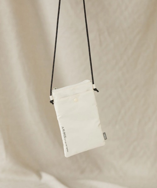 セール コードストラップミニサコッシュ ショルダーバッグ American Holic アメリカンホリック のファッション通販 Zozotown