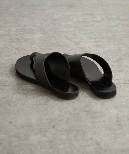 OUVRAGE CLASSE（ウヴラージュクラス）の「【LAOCOONTE/ラオコンテ】 LORENA NMD Sofia（サンダル・レディース・ブラック/ホワイト・SMALL/MEDIUM）」の3枚目の写真