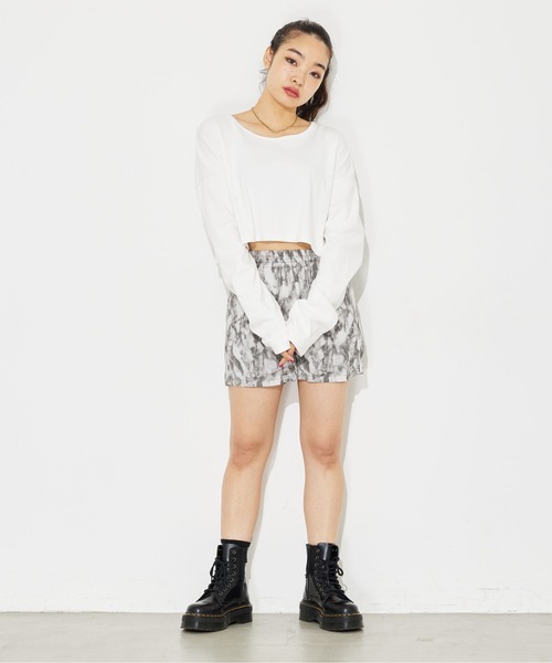 X-girl(エックスガール)の「FACE L/S CROPPED TOP(Tシャツ/カットソー・レディース・ホワイト/チャコール/イエロー・M/S)」の21枚目の写真