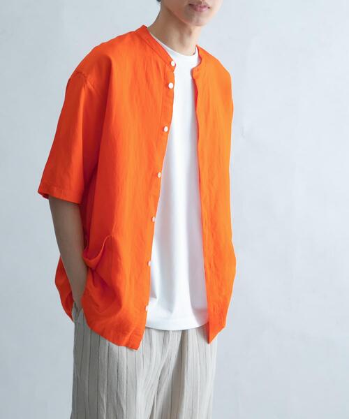 FORK&SPOON(フォークアンドスプーン)の「FORK&SPOON フライフロントショートスリーブシャツ(シャツ/ブラウス・メンズ・オフホワイト/オレンジ/ブラック・4/5)」の1枚目の写真
