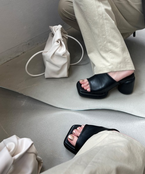 chuclla（チュクラ）の「パッファーヒール サンダル chs22s007【2022/SS】（サンダル・レディース・ブラック/ベージュ・40/38/36/37/39）」の5枚目の写真