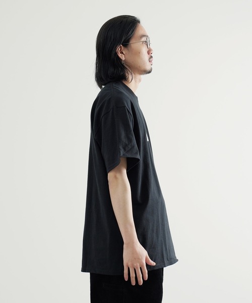 HUF(ハフ)の「HUF / ハフ ESSENTIALS OG LOGO S/S TEE エッセンシャルズ OG ロゴ クルーネック 半袖 Tシャツ(Tシャツ/カットソー・メンズ・ホワイト/ブラック/ロイヤルブルー/ヘザーグレー/イエロー・LARGE/XX-LARGE/MEDIUM/SMALL/X-LARGE)」の17枚目の写真