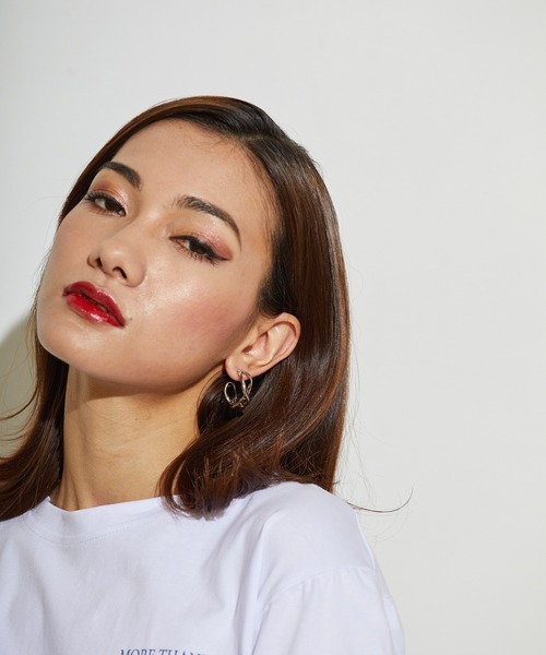 L.H.P(エルエイチピー)の「courage/クラージュ/楕円ピアス(ピアス(両耳用)・レディース・シルバー・F)」の7枚目の写真