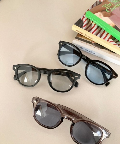 Me%（ミィパーセント）の「ブラックフトフチカラーサングラス（サングラス・レディース・ブラック/グレー/ブルー・FREE）」の7枚目の写真