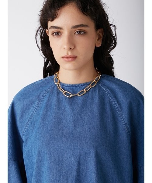 Mila Owen(ミラオーウェン)の「デニムラグランフレアスリーブチュニック(チュニック・レディース・ブルー・1/0)」の6枚目の写真