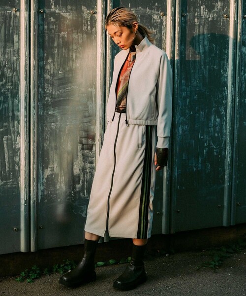 CITY TOKYO（シティトウキョウ）の「TOKYOパーフェクションスカート（スカート・レディース・ライトグレー/パープル/ネイビー・1/2）」の4枚目の写真