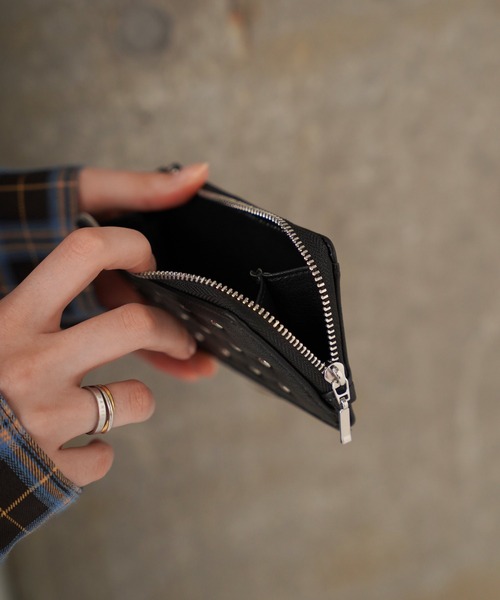 TINA:JOJUN(ティーナジョジュン)の「ハートスタッズ カードケース TINA:JOJUN(カードケース・レディース・ブラック/オレンジ/シルバー/ボルドー・F)」の11枚目の写真