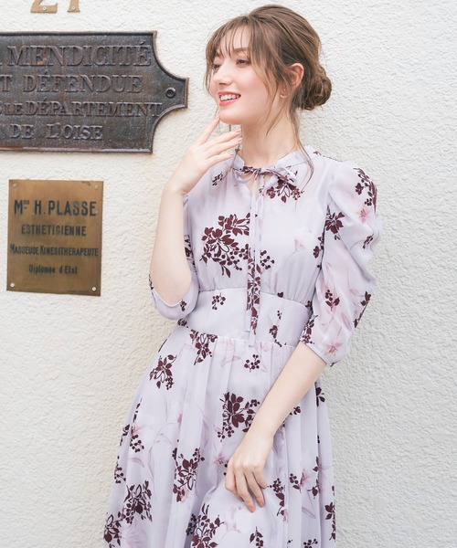 NOELA（ノエラ）の「フロッキーフラワーワンピース（ワンピース・レディース・ベージュ/ブルー/ピンク・M/S）」の6枚目の写真
