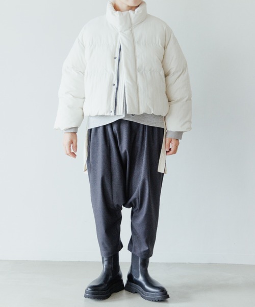 LOWRYS FARM（ローリーズファーム）の「エアサーマルスタンドブルゾン　298172（ダウンジャケット/コート・キッズ・アイボリー/ブラック・150cm/160cm）」の2枚目の写真