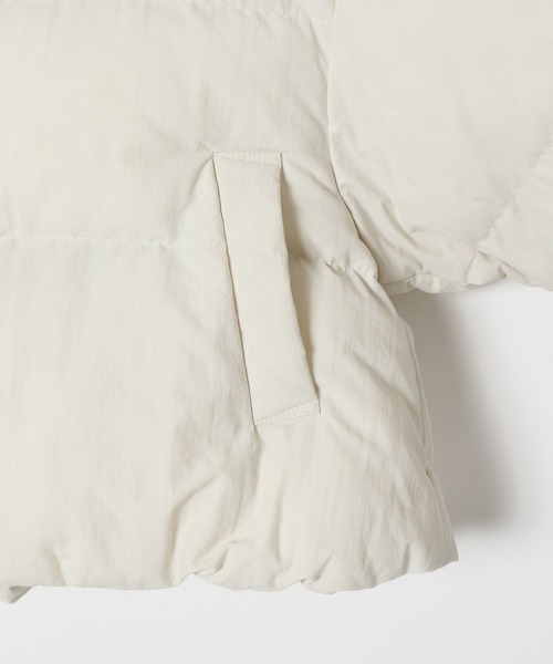 LOWRYS FARM（ローリーズファーム）の「エアサーマルスタンドブルゾン　298172（ダウンジャケット/コート・キッズ・アイボリー/ブラック・150cm/160cm）」の5枚目の写真