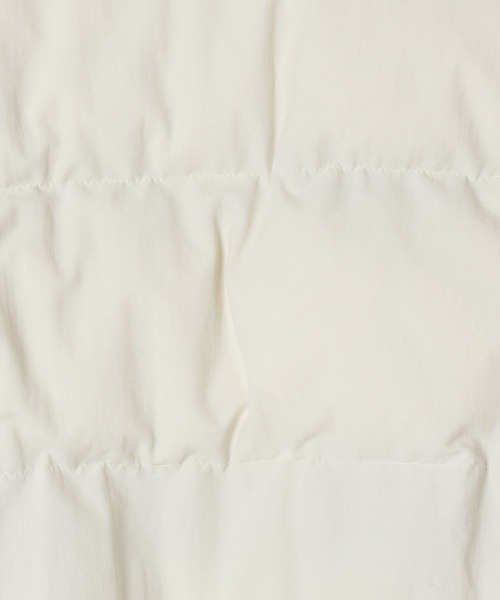 LOWRYS FARM（ローリーズファーム）の「エアサーマルスタンドブルゾン　298172（ダウンジャケット/コート・キッズ・アイボリー/ブラック・150cm/160cm）」の11枚目の写真