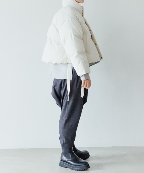 LOWRYS FARM（ローリーズファーム）の「エアサーマルスタンドブルゾン　298172（ダウンジャケット/コート・キッズ・アイボリー/ブラック・150cm/160cm）」の13枚目の写真