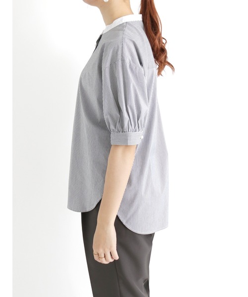 Te chichi（テチチ）の「パール釦バンドカラーシャツ（シャツ/ブラウス・レディース・ネイビー/チャコール/ブラック・ﾌﾘ-）」の6枚目の写真