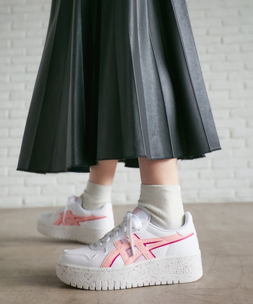ASICS(アシックス)の「JAPAN S PF (ジャパン エス ピーエフ)(スニーカー・レディース・ホワイト×ライトピンク・25/25.5/23.5/24.5/26/24/23/22.5)」の1枚目の写真
