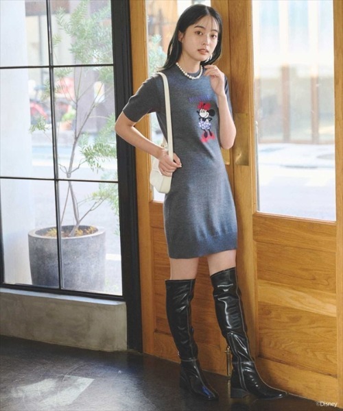 REDYAZEL（レディアゼル）の「ミニーマウス/ニットワンピース（ワンピース・レディース・チャコールグレー/ライトグレー/ライトベージュ・FREE）」の6枚目の写真