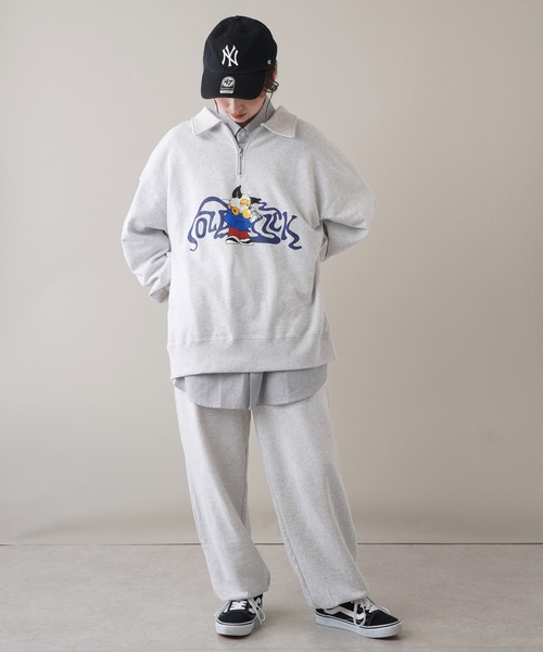 SPINNS(スピンズ)の「SAUSSYデザイン 裏毛ハーフジップスウェット(スウェット・レディース・ブラック/パープル/オフホワイト/オートミール/ロイヤルブルー・ONESIZE)」の7枚目の写真