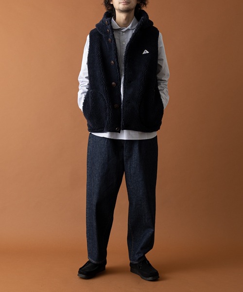 GEVACO（ゲバコ）の「【GEVACO/ゲバコ】ボアフリースフードベスト（ダウンベスト・メンズ・アイボリー/ベージュ/ネイビー・MEDIUM/LARGE）」の7枚目の写真