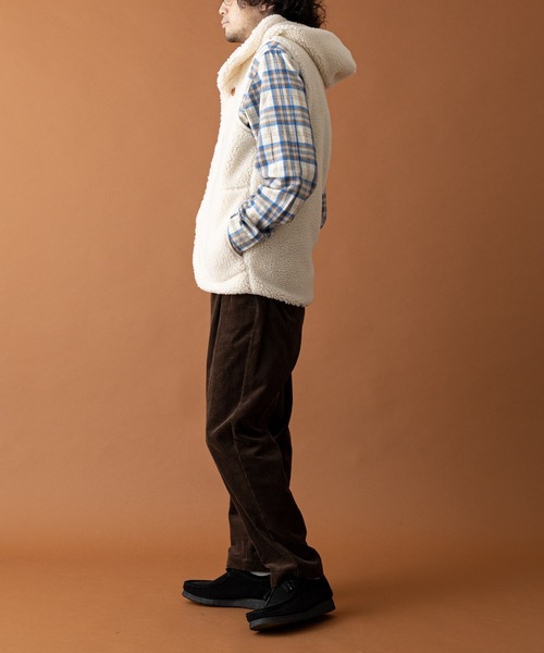 GEVACO（ゲバコ）の「【GEVACO/ゲバコ】ボアフリースフードベスト（ダウンベスト・メンズ・アイボリー/ベージュ/ネイビー・MEDIUM/LARGE）」の14枚目の写真