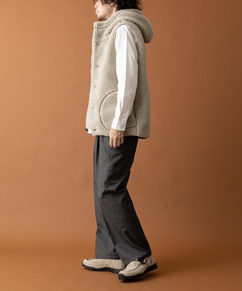 GEVACO（ゲバコ）の「【GEVACO/ゲバコ】ボアフリースフードベスト（ダウンベスト・メンズ・アイボリー/ベージュ/ネイビー・MEDIUM/LARGE）」の20枚目の写真