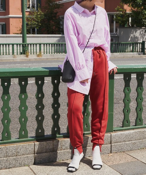 Chaco closet（チャコ クローゼット）の「センタータック裾スリットカットスウェットジョガーパンツ（スウェットパンツ・レディース・アイボリー/ブラック/レッド/グリーン/ネイビー・S/M）」の11枚目の写真