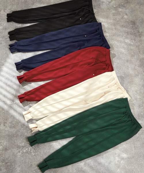 Chaco closet（チャコ クローゼット）の「センタータック裾スリットカットスウェットジョガーパンツ（スウェットパンツ・レディース・アイボリー/ブラック/レッド/グリーン/ネイビー・S/M）」の18枚目の写真