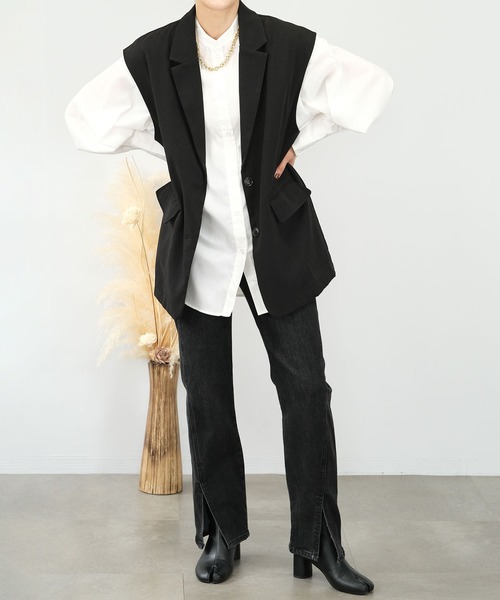 ANDJ(アンドジェイ)の「【2022/AW】起毛ツイルテーラードベスト(ベスト・レディース・ブラック/ベージュ・M)」の6枚目の写真