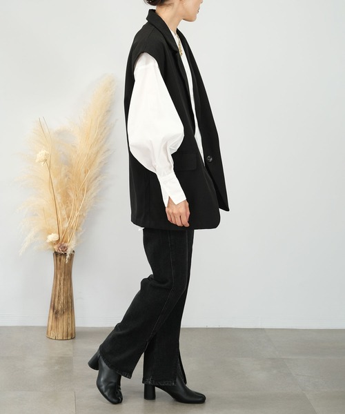 ANDJ(アンドジェイ)の「【2022/AW】起毛ツイルテーラードベスト(ベスト・レディース・ブラック/ベージュ・M)」の7枚目の写真