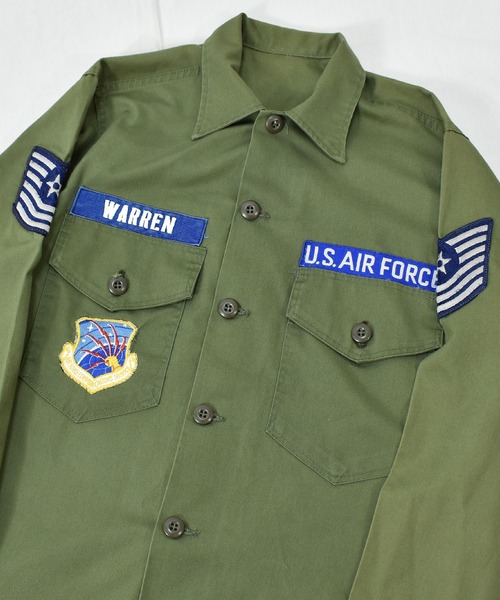 VINTAGE(ヴィンテージ)の「【ヴィンテージ古着】ミリタリー U.S.AIR FORCE ユーティリティーシャツ 2nd モデル(ミリタリージャケット・メンズ・カーキ・MEDIUM)」の3枚目の写真