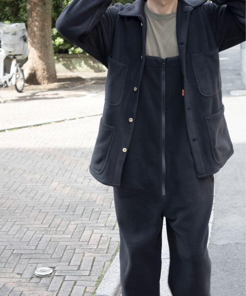 UNIVERSAL OVERALL(ユニバーサルオーバーオール)の「フリースオーバーオール【FLEECE BIB OVERALL】(サロペット/オーバーオール・メンズ・オリーブ/ブラック/ベージュ・L/S/M)」の4枚目の写真