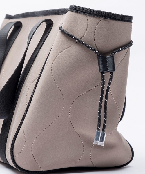 EDITA.（エディータ）の「ネオプレンスマートトート　軽量 / 通勤（トートバッグ・レディース・ブラウン系その他/ライトグレー/モカ/ブラック系その他・FREE）」の17枚目の写真