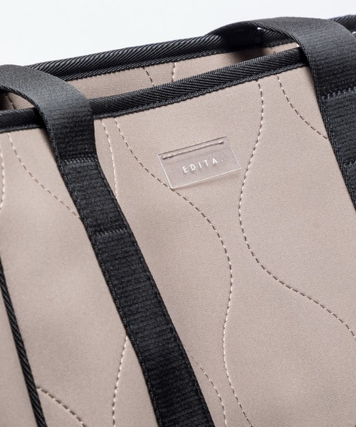 EDITA.（エディータ）の「ネオプレンスマートトート　軽量 / 通勤（トートバッグ・レディース・ブラウン系その他/ライトグレー/モカ/ブラック系その他・FREE）」の10枚目の写真