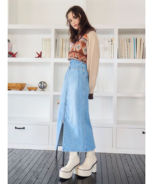 EVRIS（エヴリス）の「ミドルプラットフォームブーツ（ブーツ・レディース・ブラック/アイボリー・SMALL/MEDIUM/LARGE）」の4枚目の写真