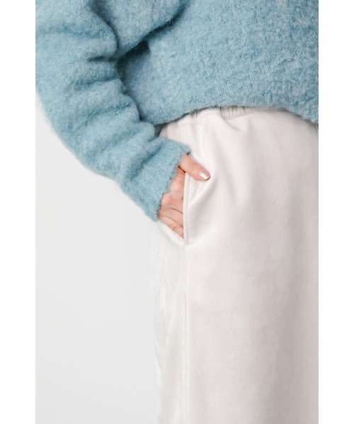 Lugnoncure(ルノンキュール)の「◎スエードタイトスカート(スカート・レディース・ブルー/モカ/オフホワイト/ブラック・フリ-)」の7枚目の写真