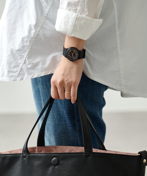 Daily russet（デイリー ラシット）の「【プチプラ！】ブラックラバーウォッチ（アナログ腕時計・レディース・ブラック/グレー/シルバー/ゴールド・FREE）」の16枚目の写真