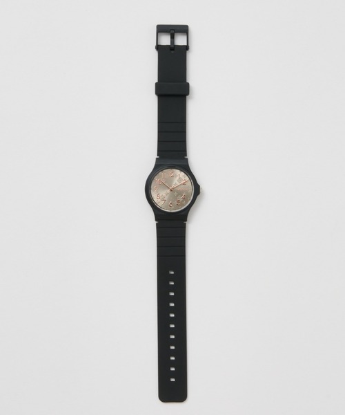 Daily russet（デイリー ラシット）の「【プチプラ！】ブラックラバーウォッチ（アナログ腕時計・レディース・ブラック/グレー/シルバー/ゴールド・FREE）」の7枚目の写真