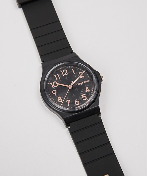 Daily russet（デイリー ラシット）の「【プチプラ！】ブラックラバーウォッチ（アナログ腕時計・レディース・ブラック/グレー/シルバー/ゴールド・FREE）」の8枚目の写真