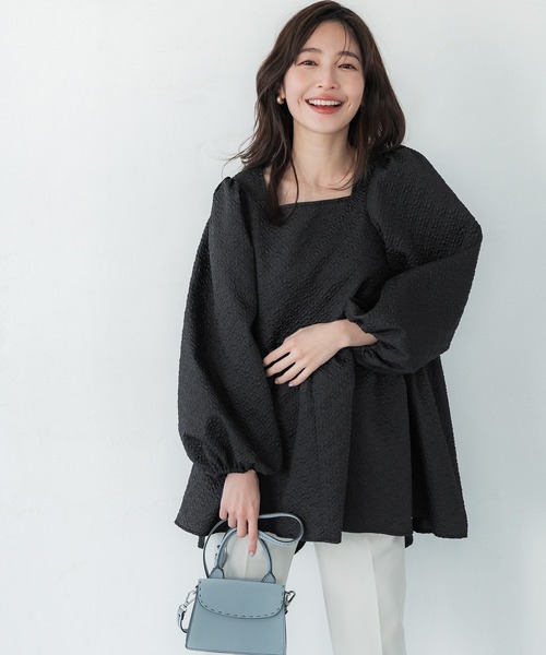 coca(coca)(コカ)の「エンボスブラウス(シャツ/ブラウス・レディース・ライトベージュ/ブラック・M/L)」の5枚目の写真