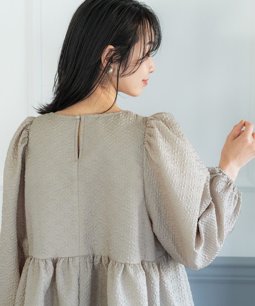 coca(coca)(コカ)の「エンボスブラウス(シャツ/ブラウス・レディース・ライトベージュ/ブラック・M/L)」の10枚目の写真