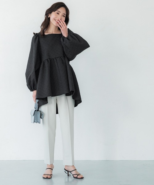 coca(coca)(コカ)の「エンボスブラウス(シャツ/ブラウス・レディース・ライトベージュ/ブラック・M/L)」の7枚目の写真