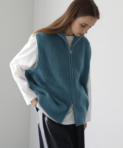 ASTRONOMY（アストロノミー）の「ダブルジップ畦編みドライバーズニットベスト ジップベスト（ベスト・メンズ・ブルー/チャコール/ブラック/ベージュ系/オフホワイト/ブラック系/ブラウン/ネイビー・L/S/M）」の8枚目の写真