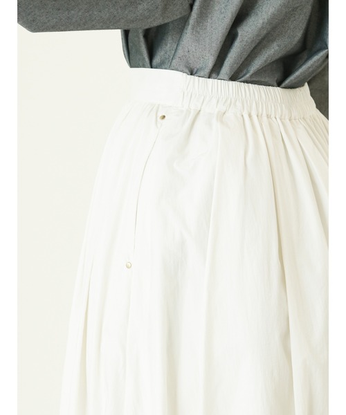 Te chichi(テチチ)の「ナイロンギャザースカート(スカート・レディース・グリーン/グレー/オフホワイト/ブラック・フリ-)」の18枚目の写真