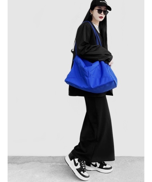 LVEU.（ラブユ.）の「Double strap tote bag / ダブルストラップトートバッグ(Ai select)（トートバッグ・レディース・ブラック/ブルー・FREE）」の4枚目の写真