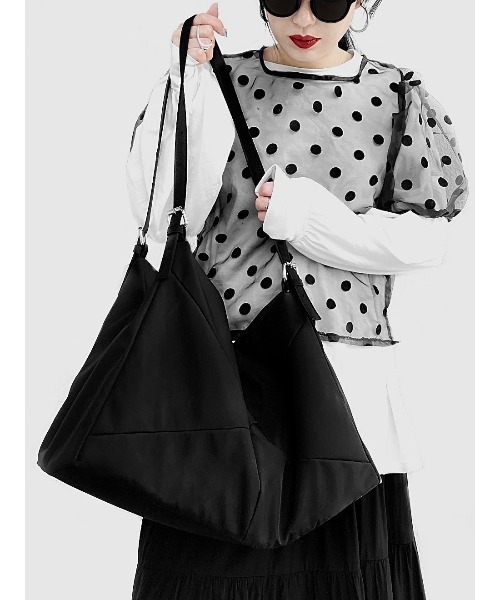 LVEU.（ラブユ.）の「Double strap tote bag / ダブルストラップトートバッグ(Ai select)（トートバッグ・レディース・ブラック/ブルー・FREE）」の8枚目の写真