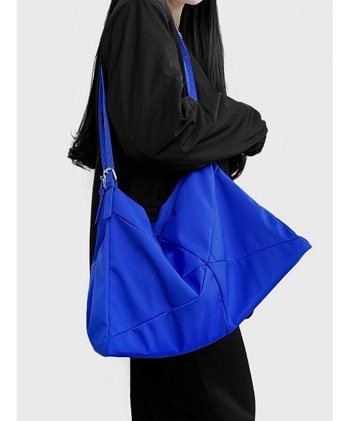 LVEU.（ラブユ.）の「Double strap tote bag / ダブルストラップトートバッグ(Ai select)（トートバッグ・レディース・ブラック/ブルー・FREE）」の13枚目の写真