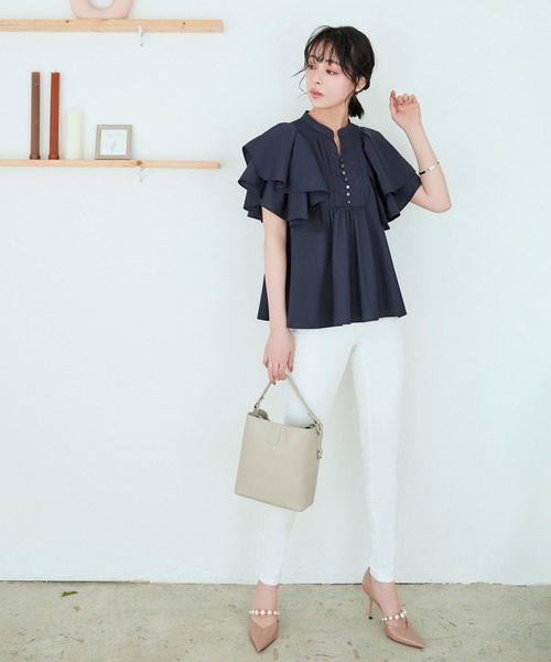 RUIRUE BOUTIQUE(ルイルエブティック)の「レイヤードケープ・キーネックブラウス | 半袖 キーネック トップス 体型カバー オフィスカジュアル ボリュームスリーブ レイヤード ケープ 通勤服 華やか ブラウス(シャツ/ブラウス・レディース・パープル/ネイビー/グレイッシュベージュ・LL/S/3L/M/L)」の15枚目の写真
