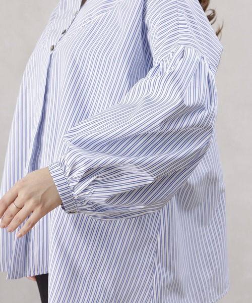 Chez toi(シェトワ)の「スリットネック袖ボリュームブラウス(シャツ/ブラウス・レディース・カーキ/オフホワイト/ブルー/ネイビー・FREE)」の19枚目の写真