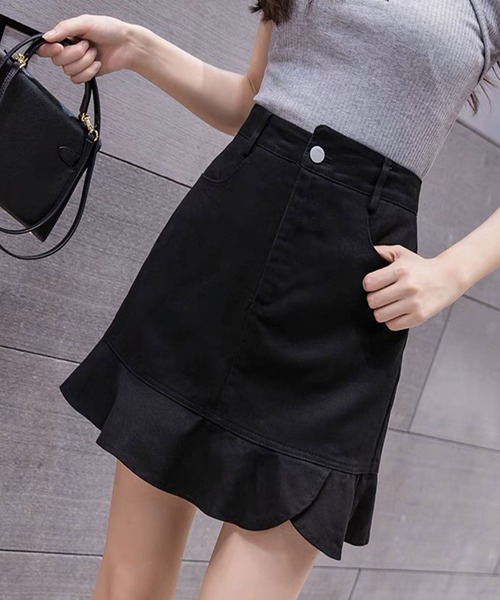 SPIGA（スピーガ）の「裾ﾌﾘﾙﾐﾆｽｶｰﾄ（スカート・レディース・ホワイト/ブラック・MEDIUM/SMALL）」の4枚目の写真