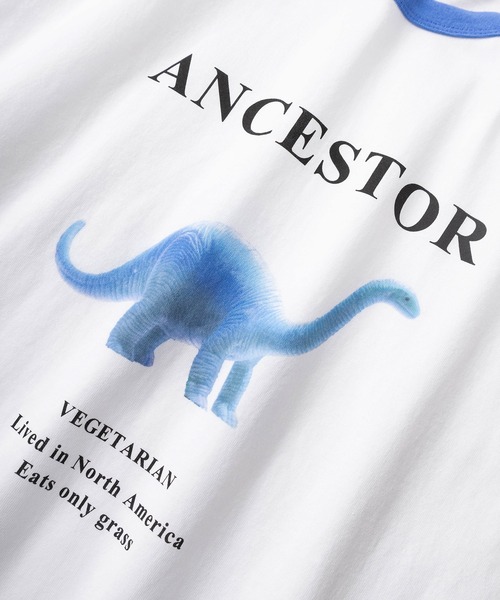 TIMELY WARNING（タイムリーワーニング）の「レトロタッチ ユニークフォトプリント リンガーデザイン半袖Tシャツ/オーバーサイズ/BREAD/ENERGY/ANCESTOR/【Selfie Freak】（Tシャツ/カットソー・レディース・ホワイト×ブルー/ホワイト×レッド/ホワイト×ブラック・M/L/XL）」の4枚目の写真
