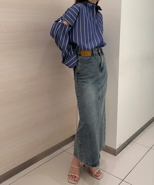 solleim（ソルレム）の「[3サイズ展開][全骨格美脚見え]すっきりハイウエストデニムロングタイトスカート（デニムスカート・レディース・ブルー/ブラック/ブラック系その他/ブルー系その他・S/M/L）」の6枚目の写真